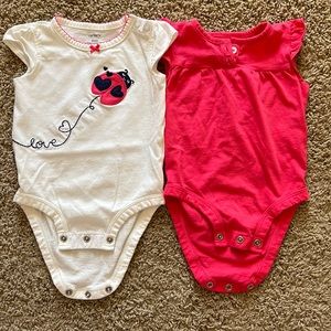 Carter's 2 pack onesies 6m EUC